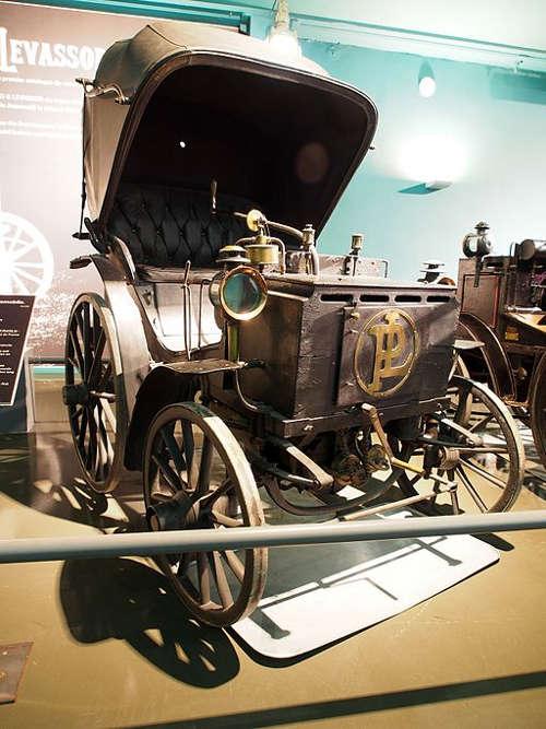 1891 Panhard und Levassor 1.75cv 12km/h - Motor Daimler P2C