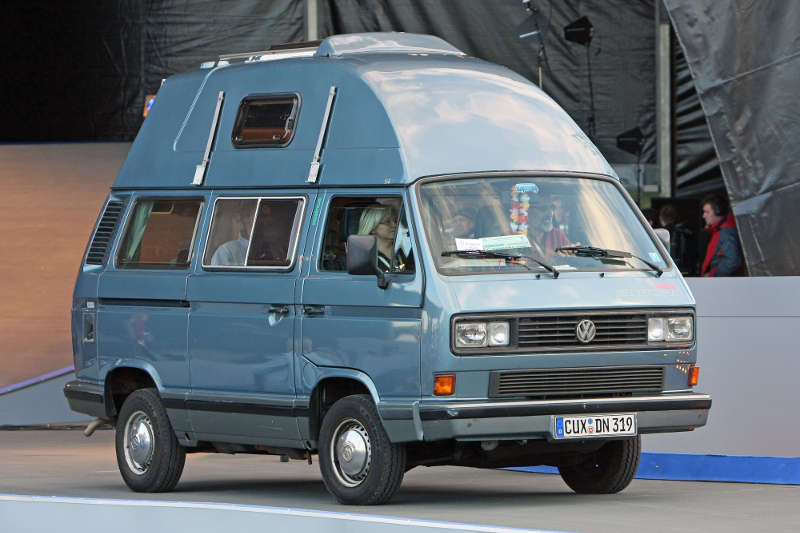 VW Bulli T3 Campingbus mit Hochdach 