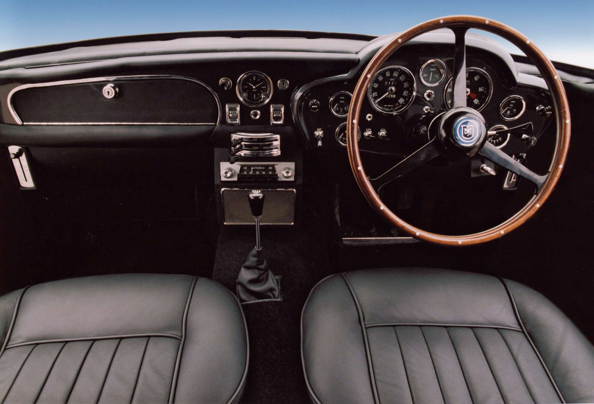 Aston Martin DB5 Interieur Cockpit