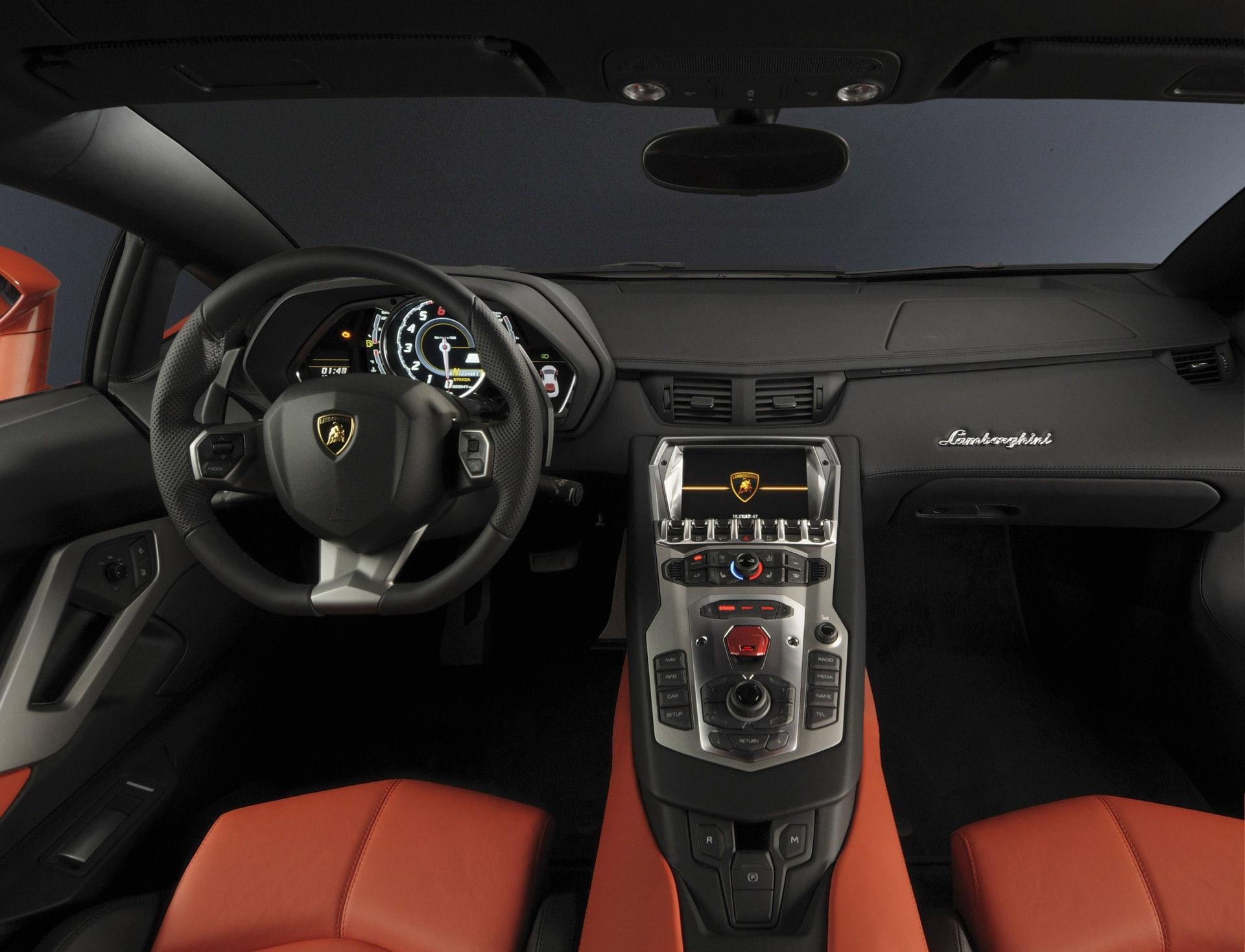 Lamborghini LP 700-4 - Innenausstattung